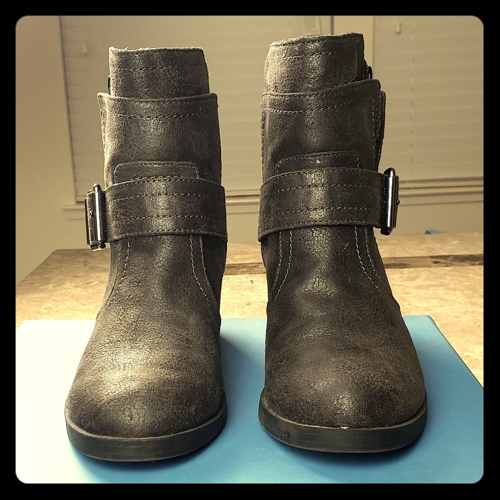 Vera Wang Motorcycle style ankle boots 7.5